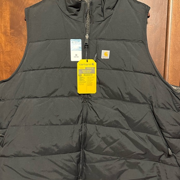 Brand new with tags Carhart Montana Insulated Vest Relaxed Fit - Picture 2 of 7